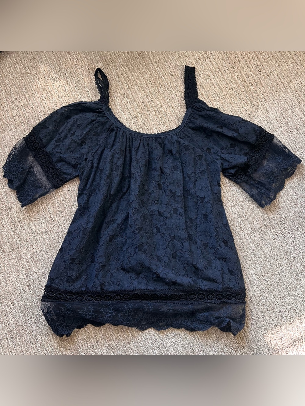 Tempo Paris Navy Lace Cold-Shoulder Blouse